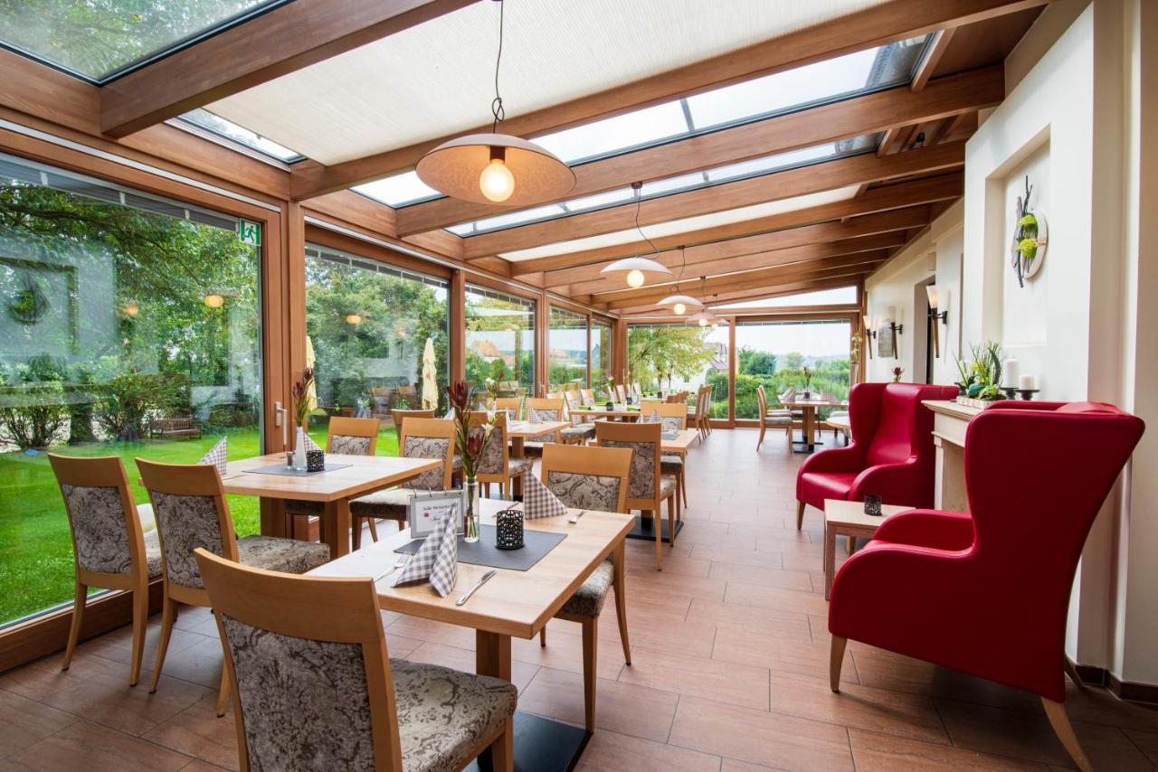 Langenzenn Landhotel Seerose מראה חיצוני תמונה