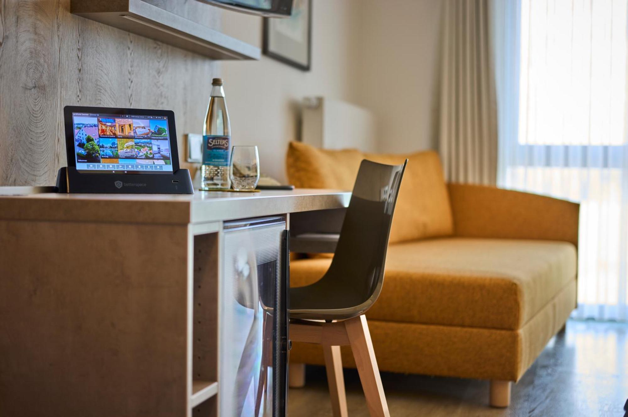 Langenzenn Landhotel Seerose מראה חיצוני תמונה
